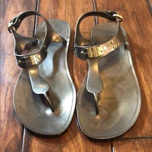 Like new Michael Kors Plate Jelly Sandal - size 8